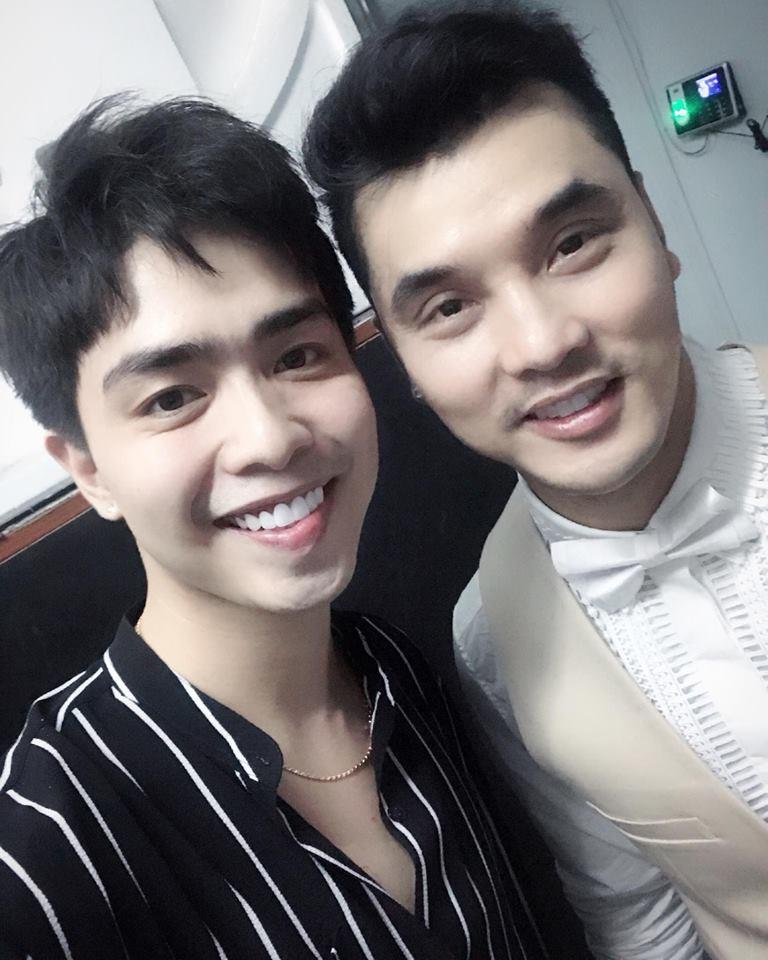 Lộ ảnh thời chưa phẫu thuật nâng mũi của bạn trai mới kém 10 tuổi mà Thu Thủy vừa công khai-10