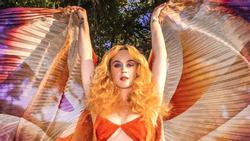 Vận 'flop sấp mặt' không còn theo Katy Perry: 'Never Really Over' debut thành công khiến giới phê bình vui mừng!