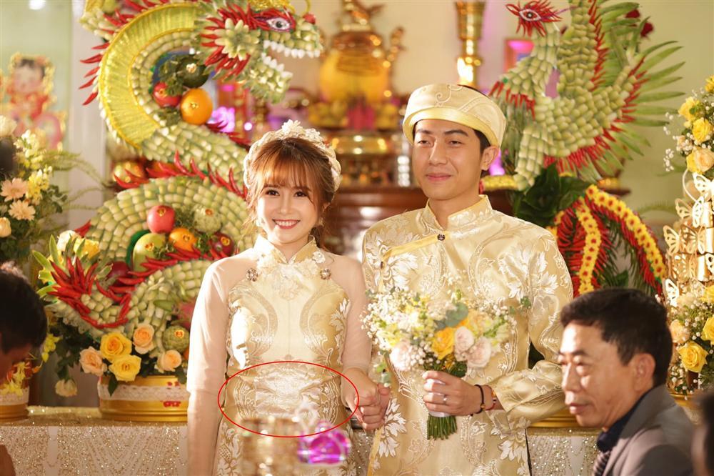 Mặc áo dài mà mất hết cả eo thon, hotgirl Mai Quỳnh Anh bị đặt dấu hỏi dâng cả trâu lẫn nghé cho Cris Phan-1