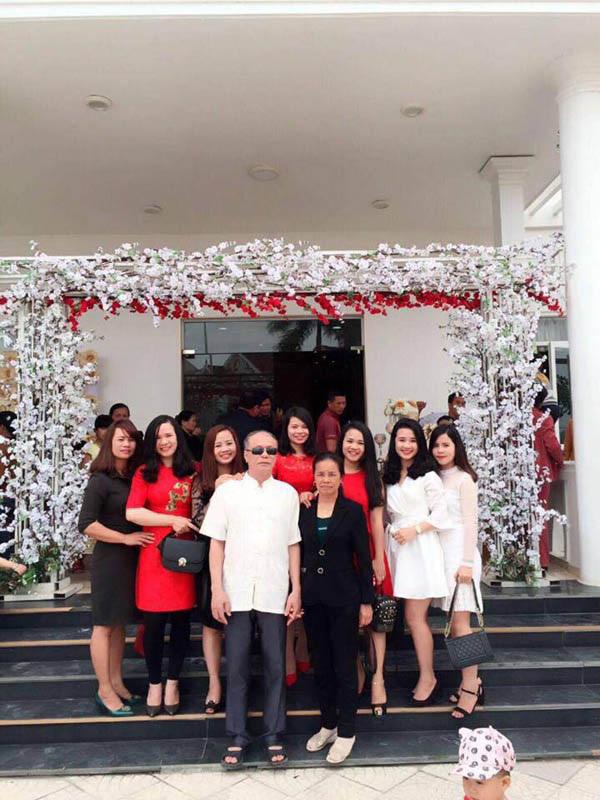 HOT nhất MXH chiều nay: 4 chị em ruột ở Nghệ An khiến người xem kinh ngạc khi khoe ảnh cùng nhau mang bầu-5