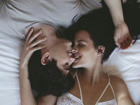 Sốc với lý do chồng hờ hững chuyện gối chăn, đêm tân hôn đã bỏ cuộc giữa chừng