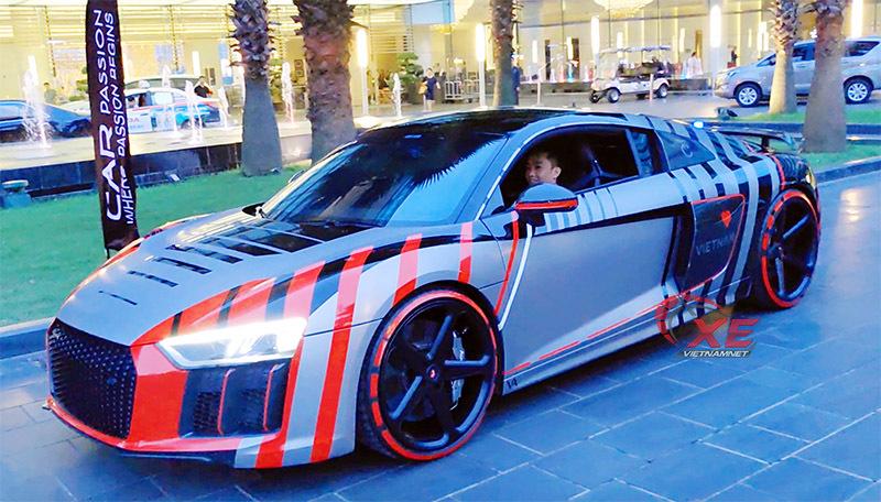 Choáng ngợp trước độ ‘cực ngầu’ và bóng loáng của chiếc xe 14 tỷ mà Cường Đô La chở Đàm Thu Trang đi dự CarPassion 2019-4