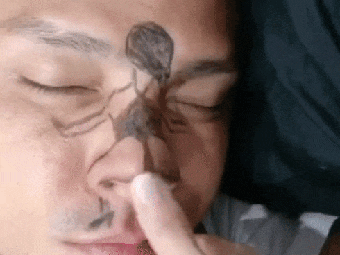 Tâm Tít tung clip nhân viên spa do cô làm chủ tát khách hàng nam đến xăm môi không trượt phát nào-10