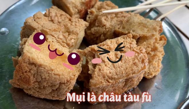 Vợ chồng Huy Khánh thách nhau đi ăn đậu phụ thối nhưng tội nghiệp nhất là... anh quay phim-5