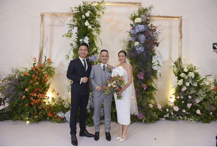 Chú rể quyền lực ở VTV tình tứ trao nhẫn, tiết lộ giấc mơ đặc biệt khiến anh phải cưới Phí Linh làm bạn đời-7