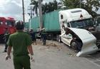 Tạm giữ tài xế container lấn làn tông ôtô khiến 5 người tử vong
