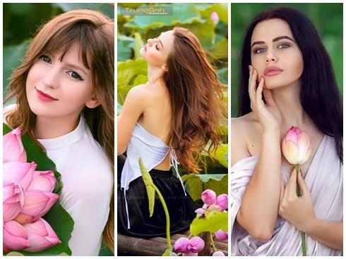Ba người đẹp Đông Âu 'gây sốt' khi chụp ảnh với sen