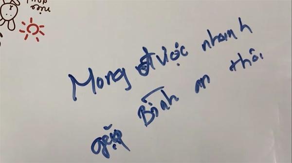 Giây phút oà khóc khi mẹ con bé Bình An gặp nhau-8