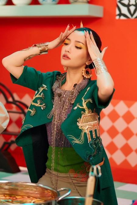 Cuối cùng thánh lầy Bích Phương đã chịu chấm câu tử tế, nhưng sao đọc xong còn thấy mệt hơn thế này?-1