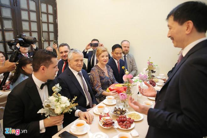 Người mẫu Phương Mai bật khóc trong lễ rước dâu-2