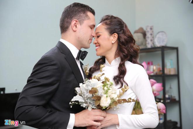 Người mẫu Phương Mai bật khóc trong lễ rước dâu-4