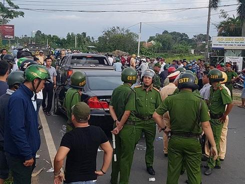 Bắt người huy động giang hồ bao vây xe công an ở Đồng Nai