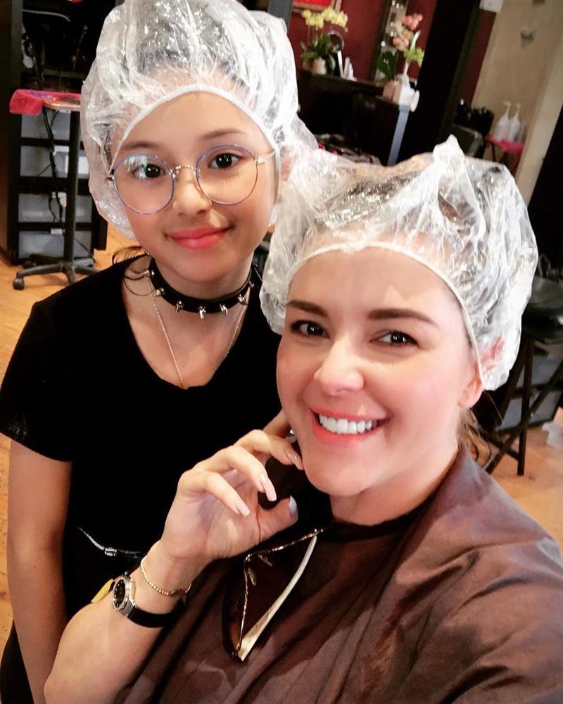 Bản tin Hoa hậu Hoàn vũ 15/6: Phạm Hương lên đồ bắt mắt vẫn không chặt nổi chị gái HHen Niê-4