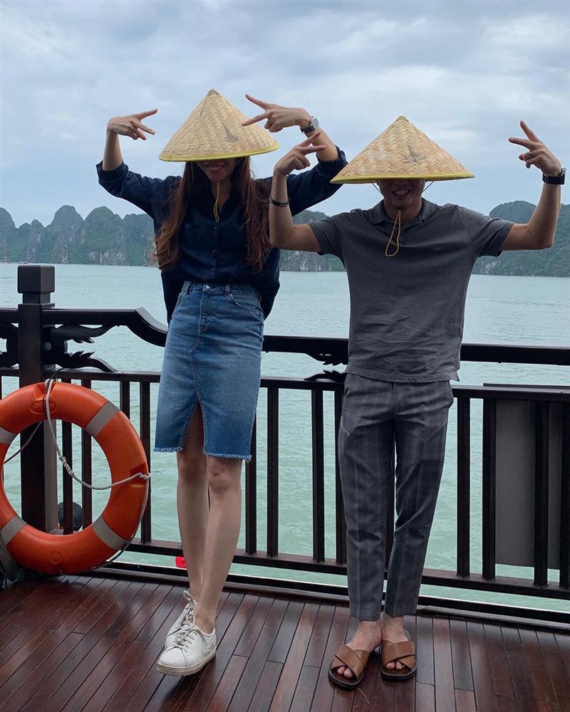 Lần đầu khoe ảnh toàn thân giữa nghi án mang thai, Đàm Thu Trang gây bất ngờ với vòng eo nhỏ xíu-4