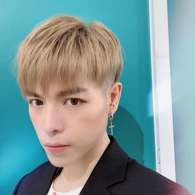 Sao nam Việt nhận ý kiến trái chiều khi công khai phẫu thuật thẩm mỹ-12