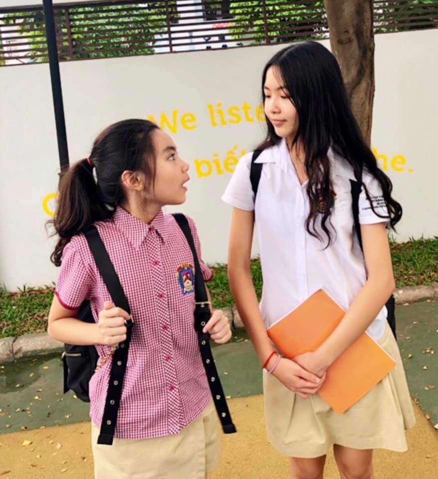 Cao như Hoa hậu, hai con gái của Quyền Linh còn có gout ăn mặc đồng điệu-3