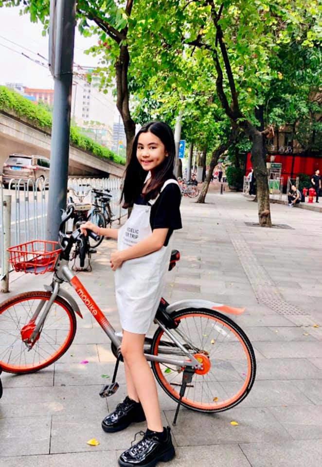 Cao như Hoa hậu, hai con gái của Quyền Linh còn có gout ăn mặc đồng điệu-5