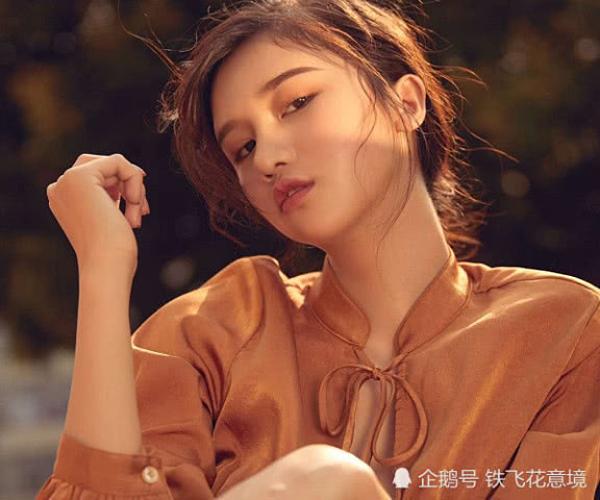 Dung mạo xinh đẹp của những ma nữ rùng rợn trên màn ảnh-2