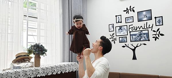 Giật thót tim xem Quốc Nghiệp dùng một tay nâng con gái 6 tháng tuổi đứng giữa không trung-3