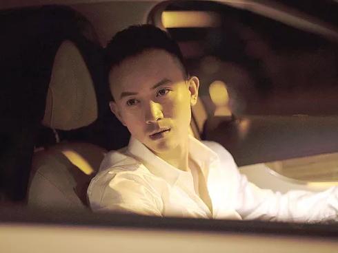 Bạn gái Dũng Về nhà đi con là hot girl phòng gym có vòng 3 bốc lửa-8