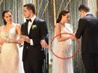 Siêu mẫu Phương Mai bất ngờ lộ vòng 2 lùm lùm như có bầu 4, 5 tháng trong đám cưới