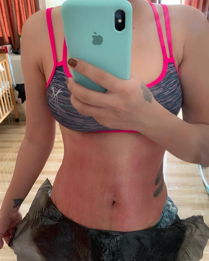 Đàm Thu Trang ăn mặc sành điệu khéo léo đáp trả tin đồn bầu bí-8