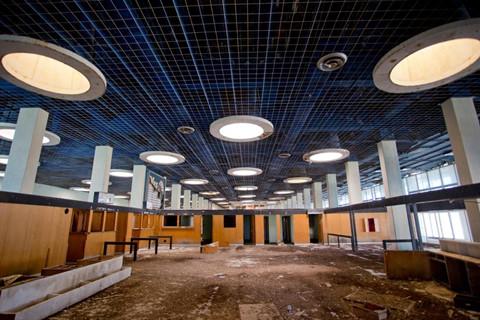 8 sân bay bỏ hoang đáng sợ nhất thế giới-1