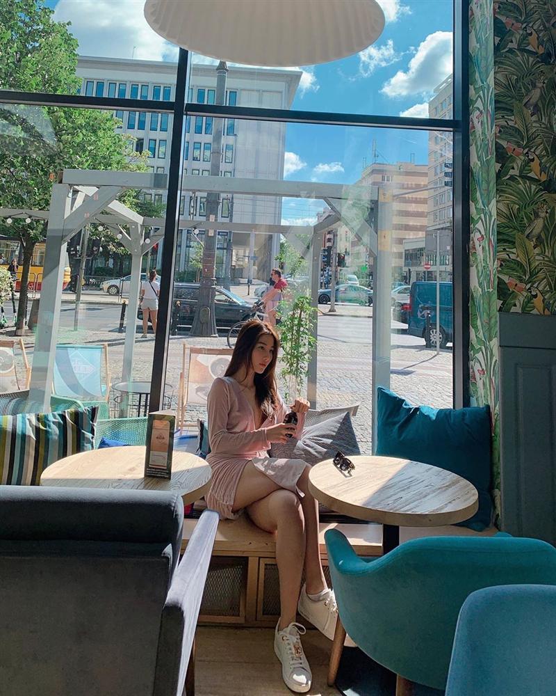 Hồng Quế diện nội y ren táo bạo uốn éo khoe đường cong sexy nghẹt thở-4