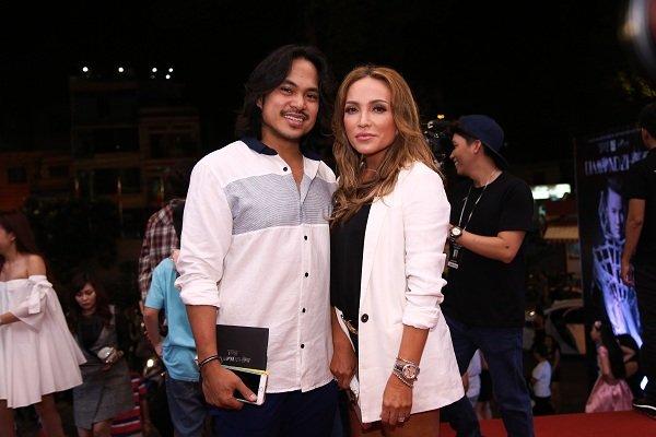 Đâu chỉ riêng chị đẹp, Vpop từng chứng kiến hàng loạt mối tình chị - em chênh nhau cả chục tuổi nhưng vẫn viên mãn-5