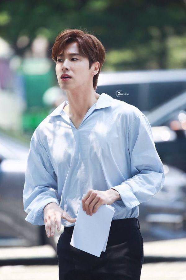 Yunho (TVXQ) gây lú với kích cỡ khuôn mặt chỉ bằng nửa chiếc mặt nạ giấy-1