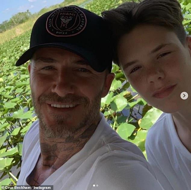 David Beckham vui vẻ du lịch cùng ba con, lơ con cả vì không nghe lời-4