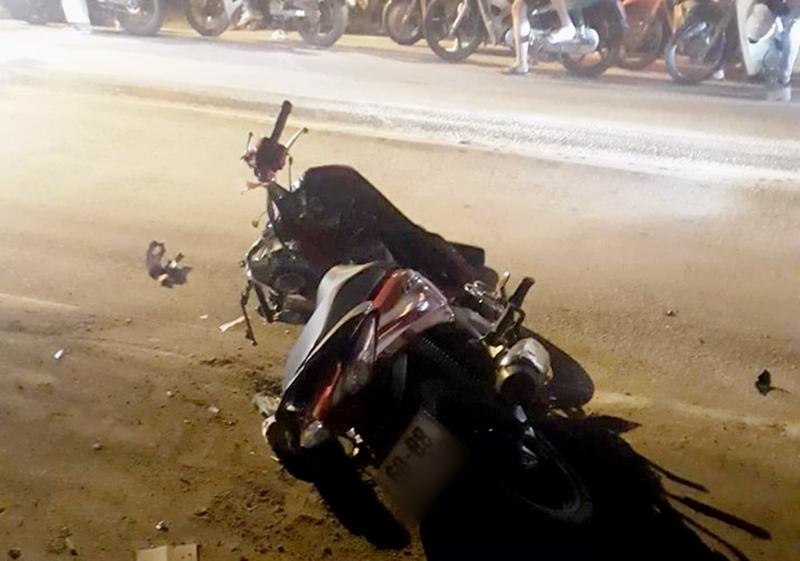 TP. HCM: Xe tải cán chết bé gái 6 tuổi rồi bỏ chạy, cha mẹ ôm con khóc nghẹn tại hiện trường-2