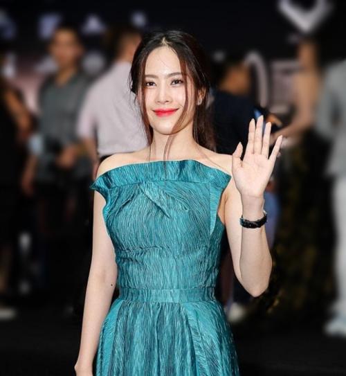 Nam Em tái xuất sau khủng hoảng: mặt xinh, dáng đẹp nhưng nhìn là rõ 2 hậu quả của giảm cân-10