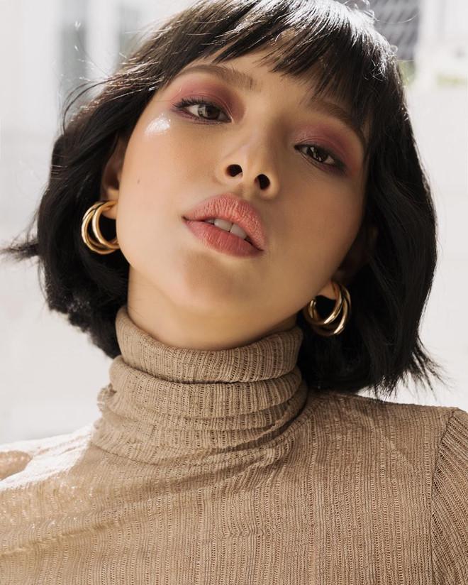 Những cặp hotgirl ngỡ chị em song sinh vì quá giống nhau-2