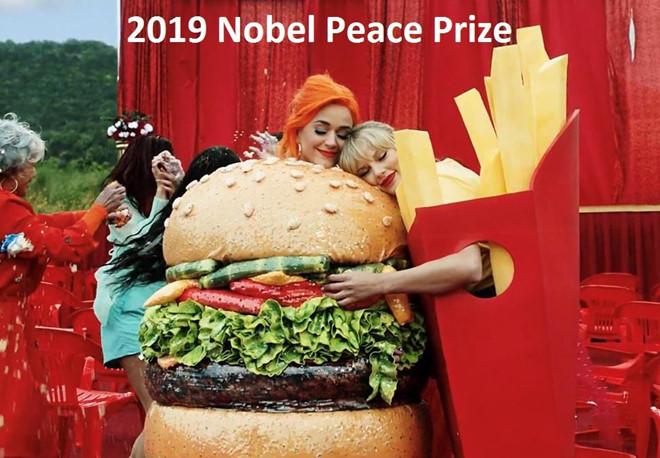 Nhân chuyện Taylor Swift - Katy Perry làm lành, dân mạng mơ về ngày Hà Hồ - Minh Hằng và Hương Tràm - Chi Pu hóa giải hận thù-1