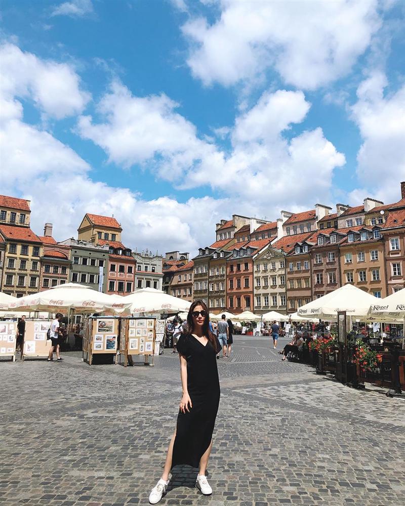 Mặc scandal sao chép kiểu tóc tình cũ của chồng, Kỳ Hân chưng diện sexy đi nghỉ dưỡng cùng ông xã Mạc Hồng Quân-3