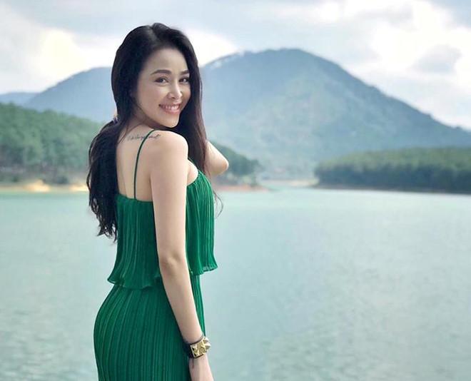 Bạn gái Dũng Về nhà đi con là hot girl phòng gym có vòng 3 bốc lửa-3