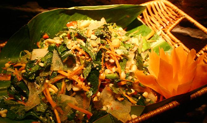 Lạ miệng với món da trâu gác bếp của người Mường Hòa Bình-1