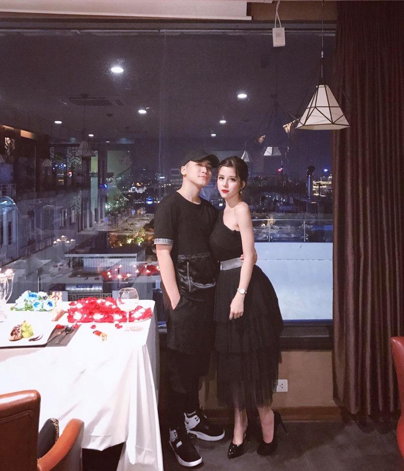 Vợ vlogger Huy Cung khiến chị em choáng vì những mâm cơm nấu cho chồng-1