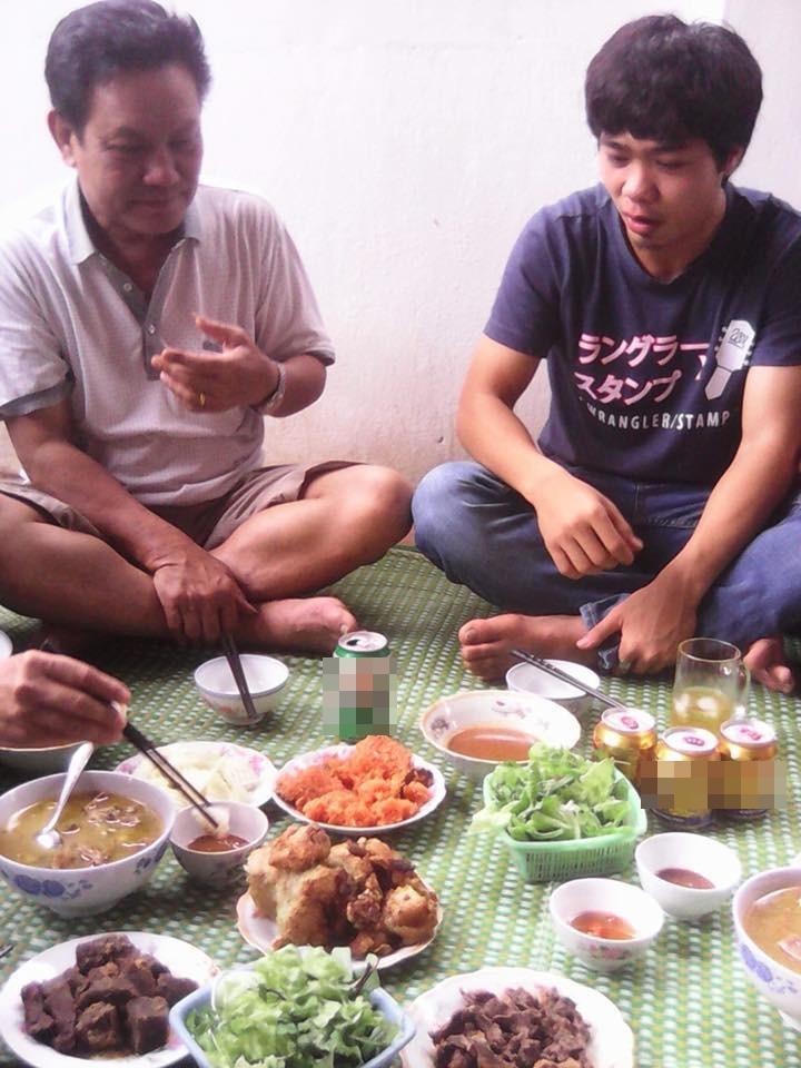 Trước ngày sang Pháp, hành động nhớ về cội nguồn của Công Phượng với thầy giáo cũ khiến người hâm mộ nể phục-3