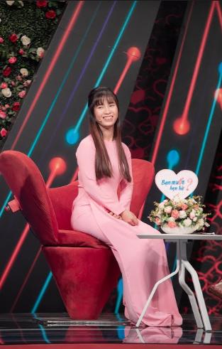 Mừng cưới bạn gái cũ cả tháng lương toàn tờ 10 nghìn, anh chàng khiến cô gái trong Bạn muốn hẹn hò méo mặt-2