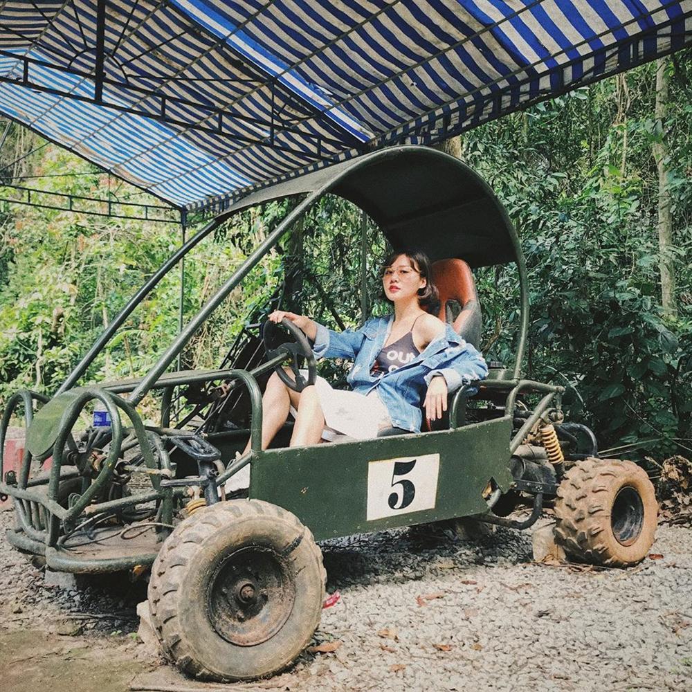 Hari Won khóa môi ông xã Trấn Thành cuồng nhiệt trên phố-9