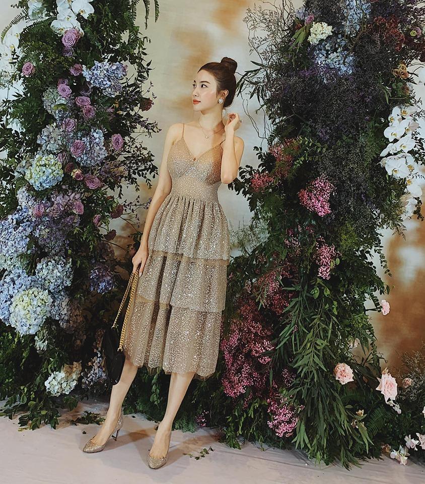 Midu gây thương nhớ với khoảnh khắc chụp nghiêng không góc chết-2