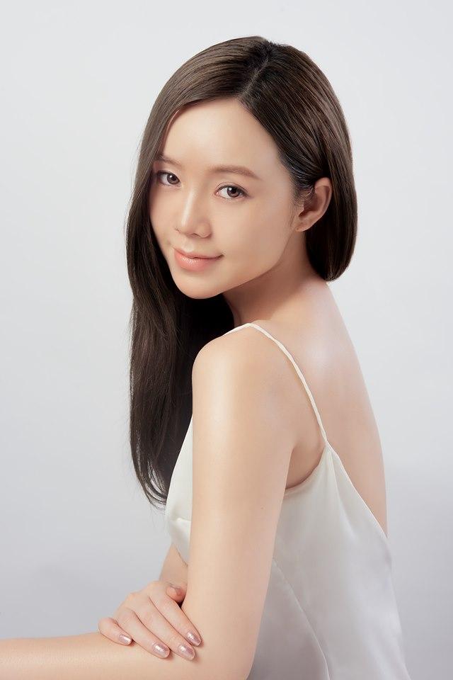 Midu gây thương nhớ với khoảnh khắc chụp nghiêng không góc chết-7