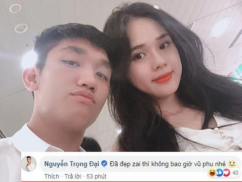 Bạn gái đi ôtô xịn xò về tận Bắc Ninh ăn hỏi Bùi Tiến Dũng nhưng lạ thay Trọng Đại không hộ tống mà là chàng trai nào thế kia!-7