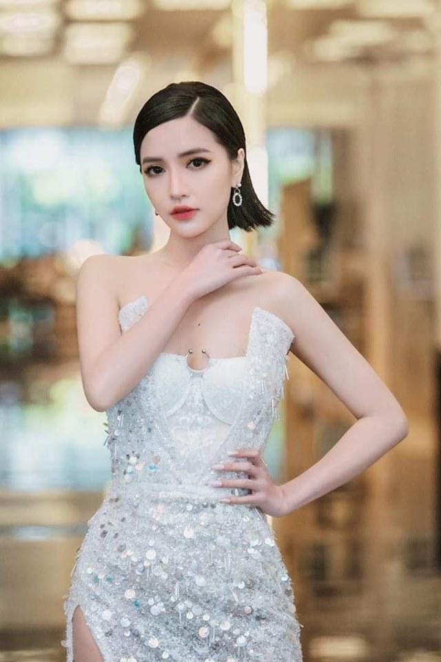 Mặt méo ảo lòi, cằm rắn nhọn hoắt, fan Bích Phương đồng loạt than trời: Đẹp sẵn rồi đừng photoshop quá đà nữa-5