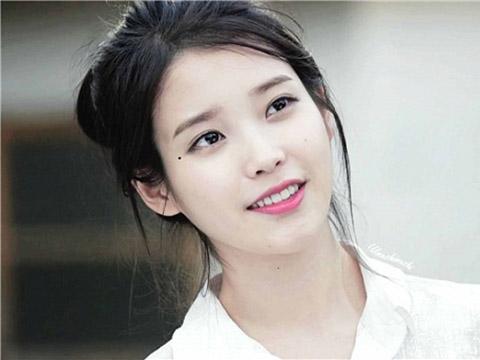 4 nốt ruồi báo vận đào hoa, dù gia đình con cái đầy đủ vẫn đầy người xin chết-1