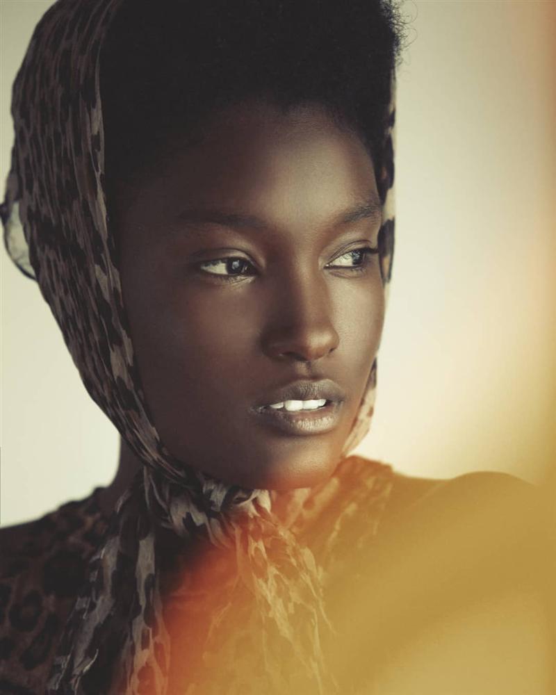 Bản tin Hoa hậu Hoàn vũ 20/6: Nàng thơ da màu đánh bật Phạm Hương chỉ với một chiếc khăn turban giản dị-2