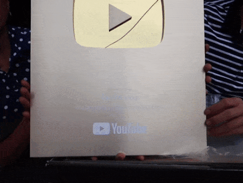 Cộng đồng mạng tranh cãi kịch liệt trước nghi án Bà Tân Vlog dùng cùng 1 chiếc vá để cho heo ăn và… khuấy trà sữa-10