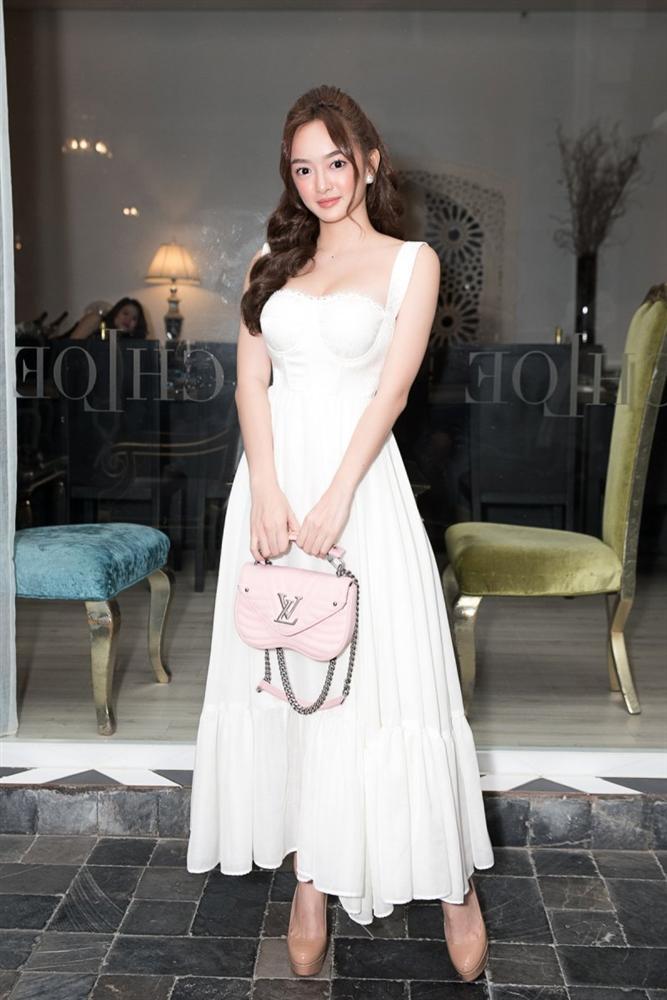 Dành điểm 10 tròn trịa cho Đông Nhi - Đỗ Mỹ Linh vì lên đồ quá xuất sắc trên thảm đỏ tuần qua-10